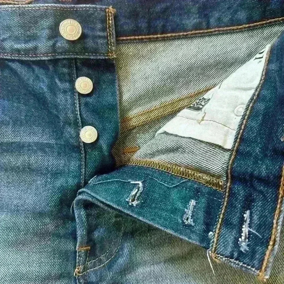Women’s Levi’s 501 Button Fly Denim Cutoff Shorts - Size 29 - Picture 12 of 12